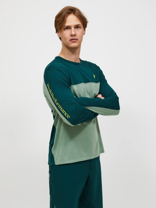 Trail Wool-blend Longsleeve Men model Trail Wool-blend Longsleeve Men model