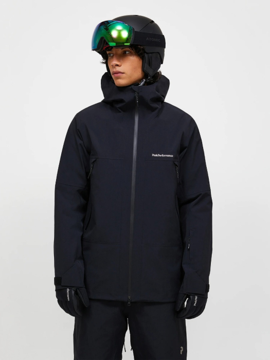 Peak Performance Edge HIPE® 3L Shell Jacket Men model Peak Performance Edge HIPE® 3L Shell Jacket Men model